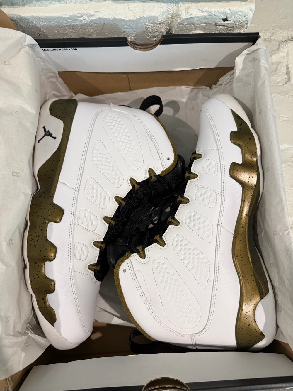 Air Jordan 9 Retro